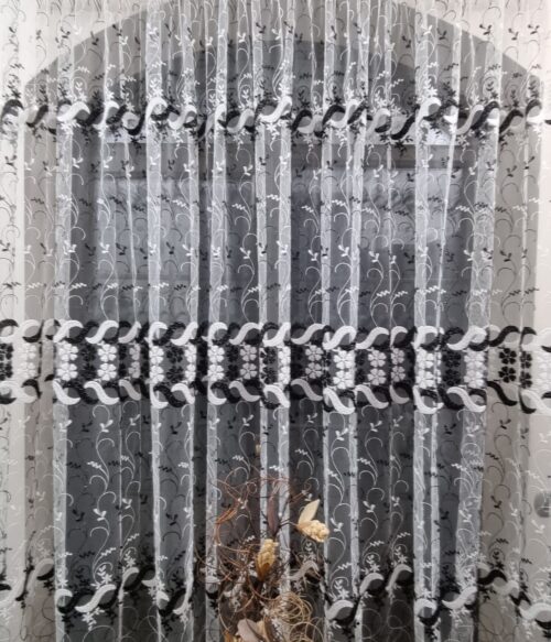 Perdea brodata MASTEL alb-negru model BR6 confectionata cu rejansa